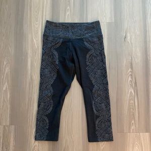 Nike dri fit cropped leggings size small